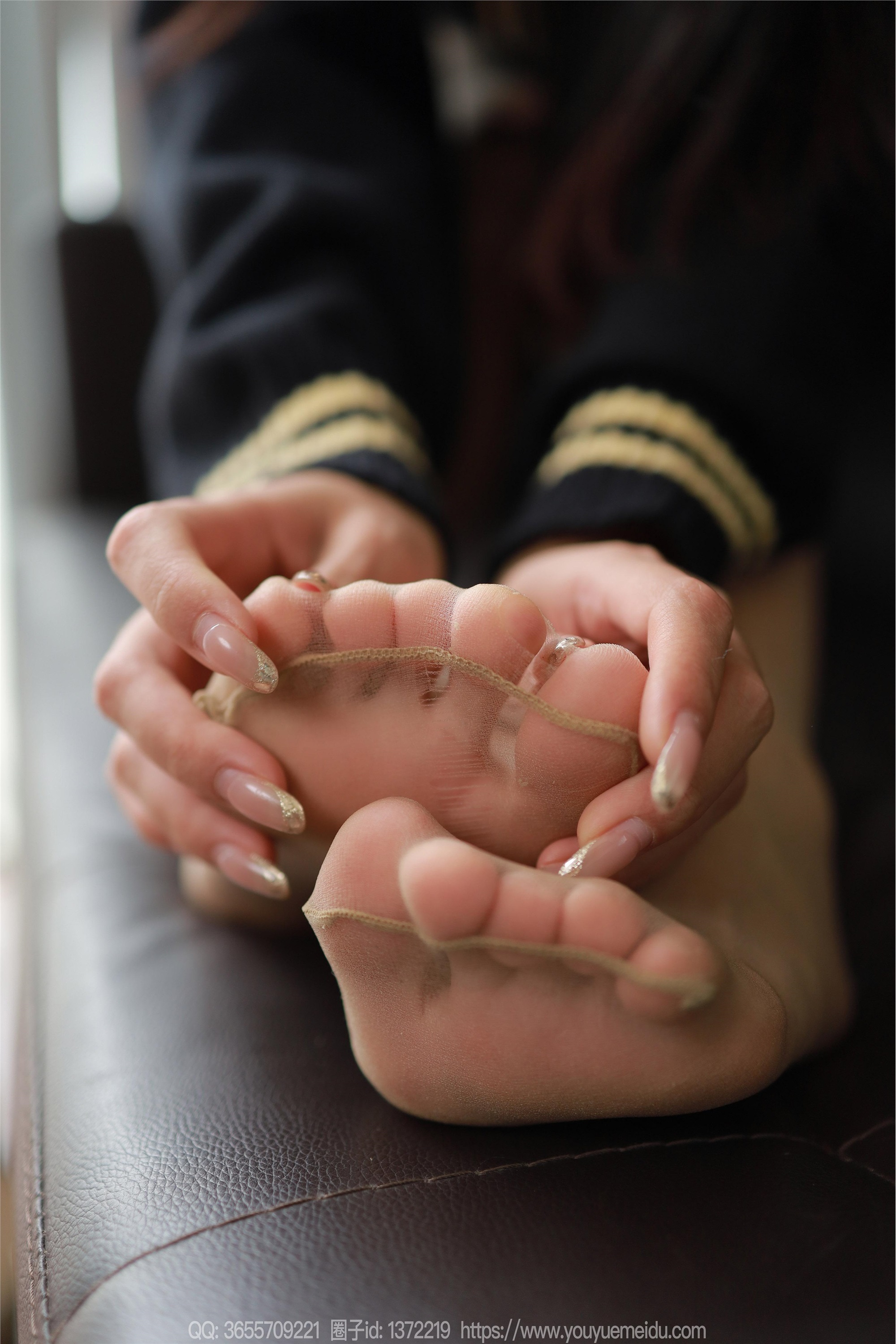 IESS异思趣向  2025.01.06 丝享家 1943 兔兔《白色靴子（下）》